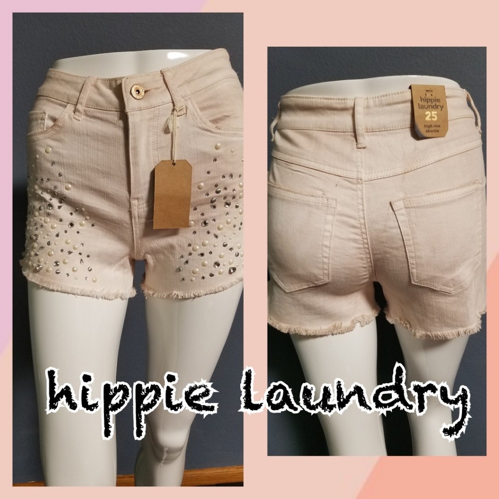 🆕️NWT hippie laundry embellished high rise short
